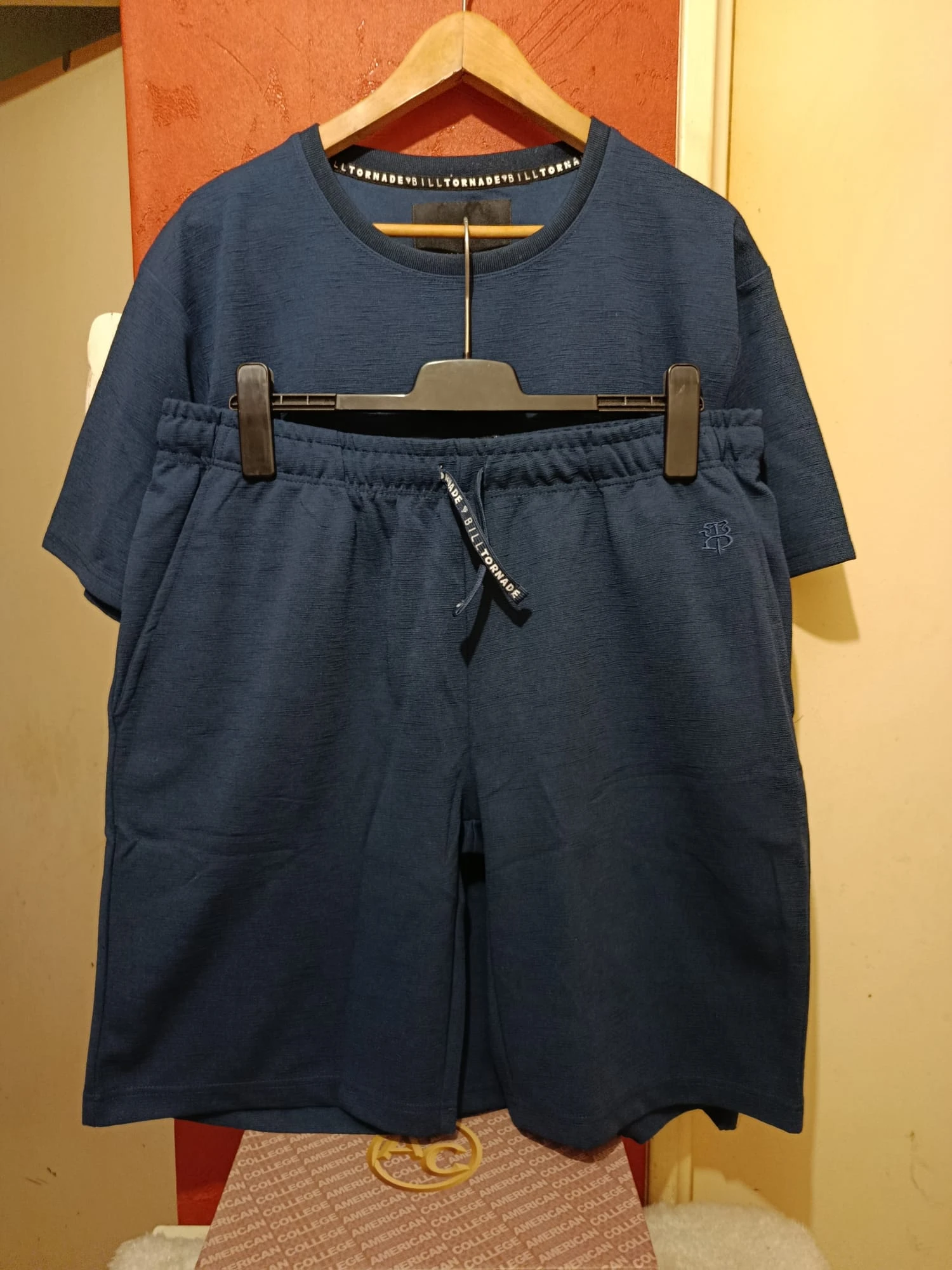 Men's Bill Tornade Paris Set – T-shirt + Shorts – XXL – New with Tags – photo 2